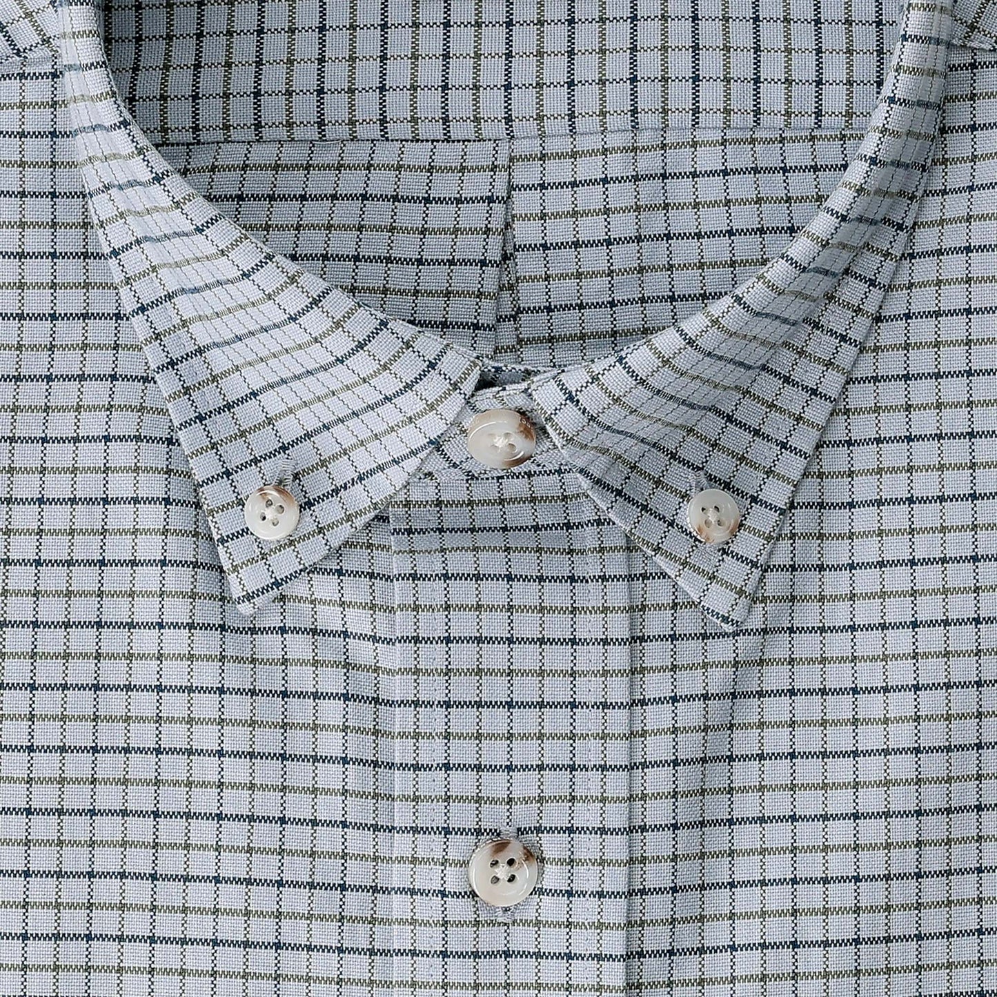 Close-up of Tom Beckbe’s Culver Oxford Shirt in light blue and white checks, made from breathable oxford fabric.